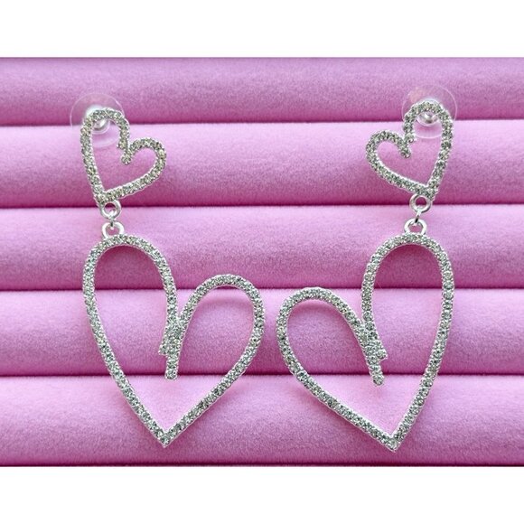 Heart Bling Hallow Dangle Earrings Light Wearing NWT - Picture 1 of 3
